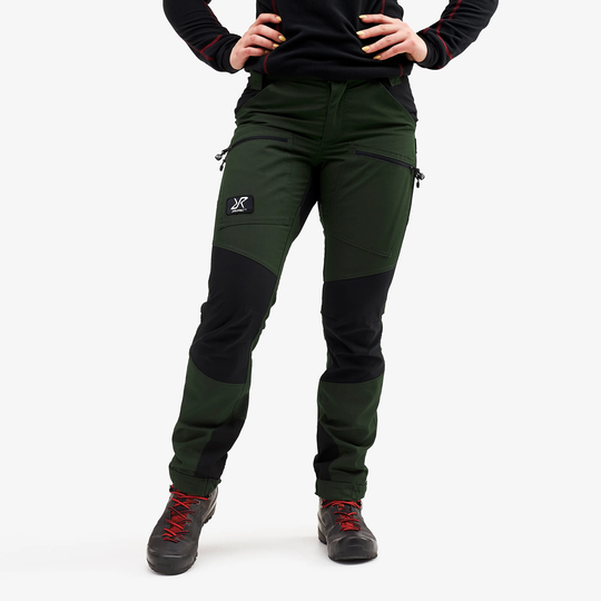Nordwand Pro Short Pants Naiset Forest Green, Koko:L - Ulkoiluhousut, Vaellushousut & Retkeilyhousut