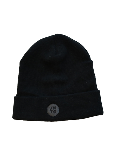 Black round beanie
